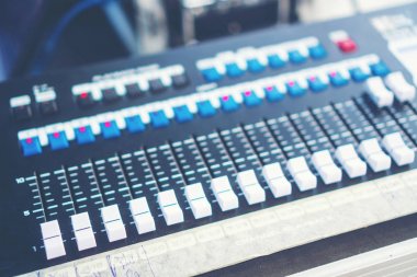 Ses müzik karıştırıcı kontrol paneli