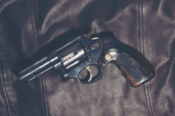 Een Shotgun Revolvers Vintage Filter Afbeelding — Stockfoto