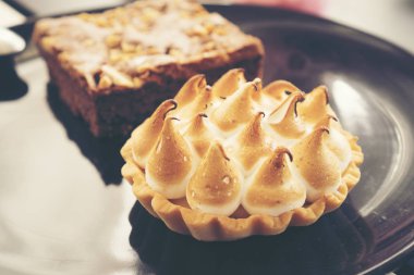 Ekmek bir kafede, vintage filtre görüntü