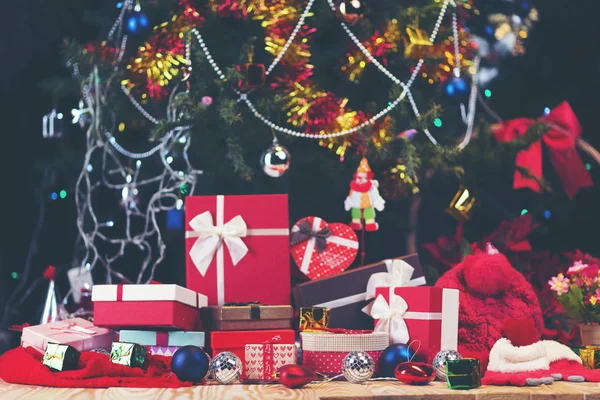 Scatola Regalo Lusso Nuovo Anno Scatole Regalo Sotto Albero Natale — Foto Stock