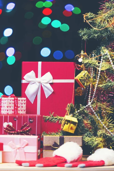 Caixa Presente Natal Com Luz Noite — Fotografia de Stock