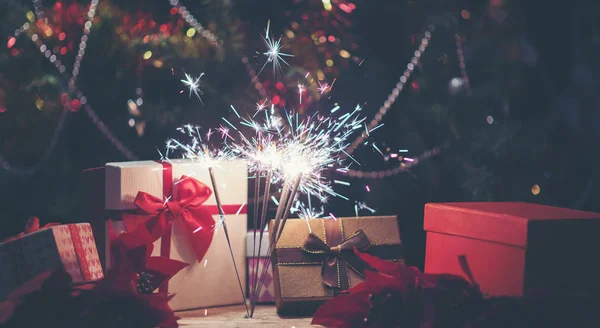 Presente Ano Novo Luxo Vermelho Presente Natal Feliz Ano Novo — Fotografia de Stock