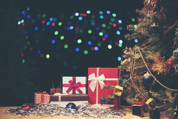 Albero Natale Molte Scatole Regalo — Foto Stock