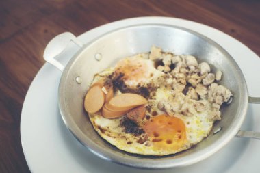 yumurta ile sabah kahvaltı