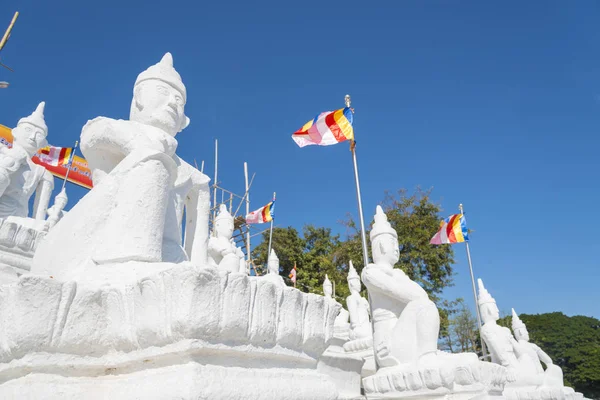 White Buddha Statues City Thailand — Stockfoto