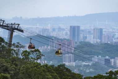Taipei Maokong Gondola, Tayvan - 23 Kasım 2016: Taipei Maokong Gondola view