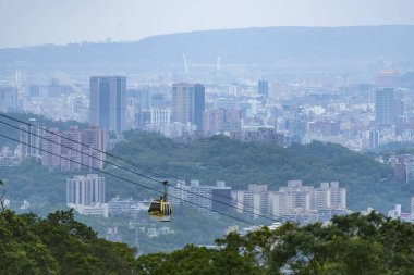 Taipei Maokong Gondola, Tayvan - 23 Kasım 2016: Taipei Maokong Gondola view