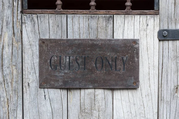 Old Wooden Sign Message Door — Zdjęcie stockowe