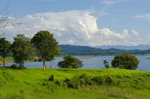 Lago Bosque Tropical Tailandia — Foto de Stock