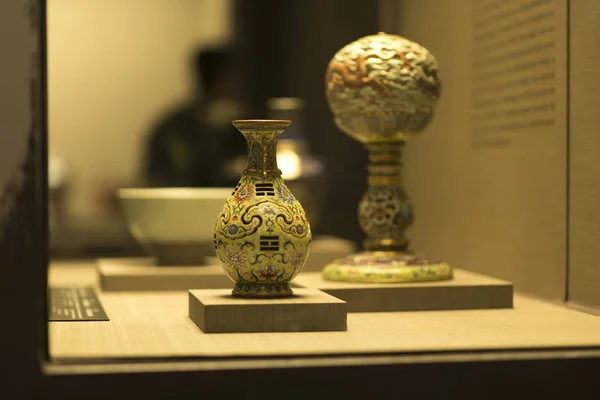 Taipei Taiwan Noviembre Las Antigüedades Exhiben Museo Del Palacio Nacional —  Fotos de Stock