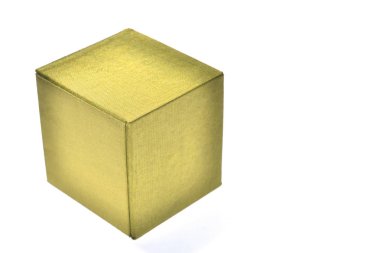 Beyaz arka plan üzerinde izole sarı bir kutu