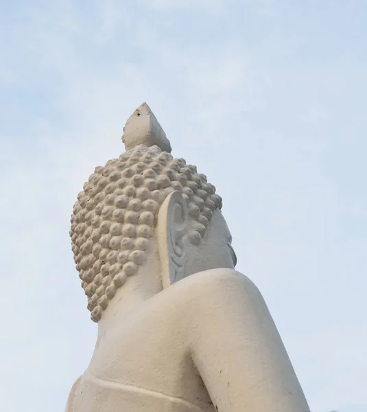 Біла Статуя Будди Блакитне Небо — стокове фото