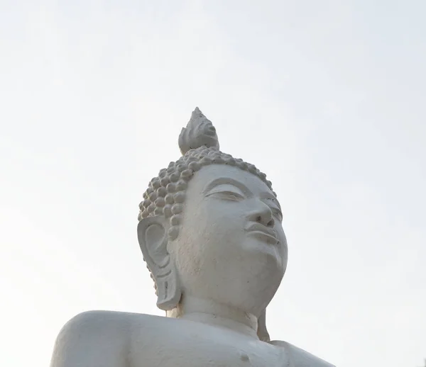 Vit Buddha Statyn Och Blå Himmel — Stockfoto