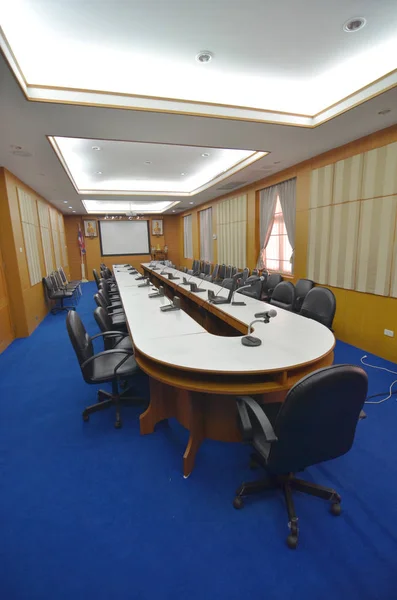 Modern Conference Room Screen — 图库照片