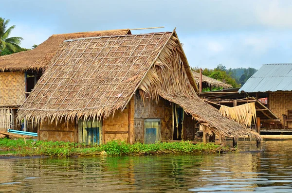 Casa Flotante Río Kwai Tailandia —  Fotos de Stock