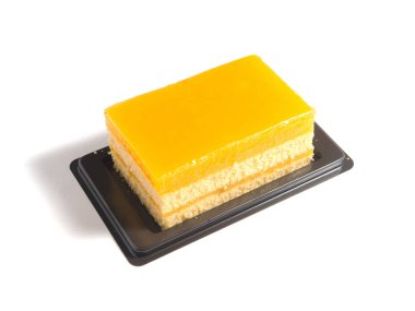 Turuncu Kek beyaz arkaplanda izole edildi