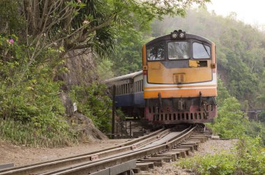 Görünüm Tay demiryoluna güzeldir.
