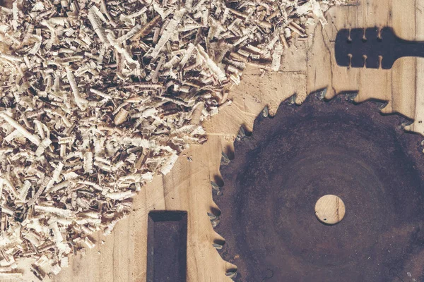 Herramientas Carpintería Sobre Mesa Madera Con Serrín Carpintero Lugar Trabajo — Foto de Stock