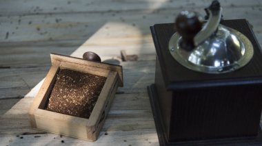 El damla kahve seti, vintage tonda metal damla cam sürahi