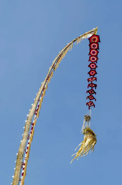 背の高い竹のヒンドゥー教提供する呼ばれるペンジョール キンタマーニ高原 バリの伝統的です — ストック写真