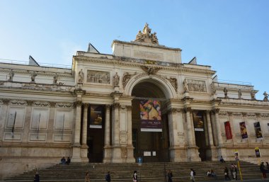 Palazzo delle Esposizioni görünümünü. Palazzo delle Esposizioni bir neoklasik Sergi Salonu, Kültür Merkezi ve Müzesi Via Nazionale Roma'da olduğunu.