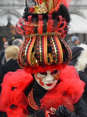 Venice, İtalya - 23 Şubat 2017: Katılımcı karnaval Venedik, yaklaşık iki hafta önce Ash Çarşamba başlayan ve Mardi Gras üzerinde biten bir yıllık Festivali