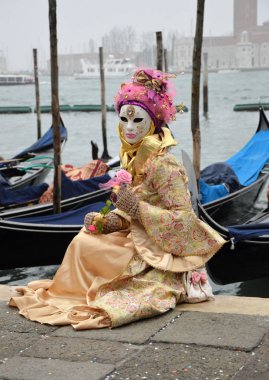 Venice, İtalya - 23 Şubat 2017: Katılımcı karnaval Venedik, yaklaşık iki hafta önce Ash Çarşamba başlayan ve Mardi Gras üzerinde biten bir yıllık Festivali
