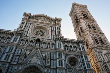 Floransa, İtalya: Basilica di Santa Maria del Fiore Giotto campanile kule bell ile