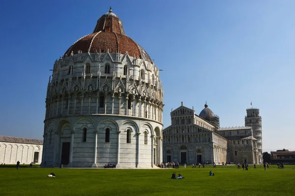 Pisa - vaftizhane, Katedrali, Leaning Tower, İtalya, Unesco — Stok fotoğraf