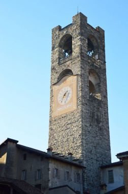 Bergamo, İtalya (Torre Civica Campanone Kulesi)