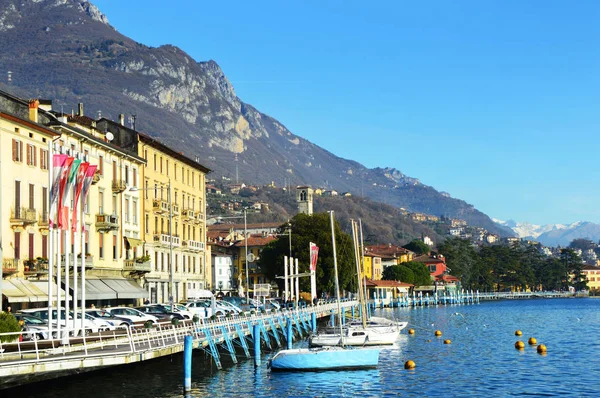 Visa Loveres centrum, sjön Iseo, Italien — Stockfoto
