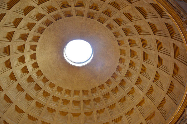 Pantheon a famous monument of ancient Roman culture, the temple of all the gods, built in the 2nd century.