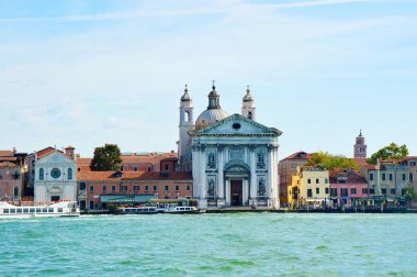 Canal Grande Santa Maria della Visitazione kilise ve kilise Santa Maria del Rosario o dei Gesuati, Venedik, İtalya, yaz 2016 