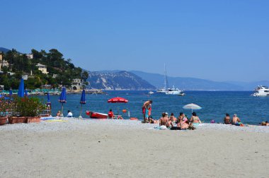 Santa Margherita Ligure, İtalya - 13 Haziran 2017: plajları ve deniz manzarasına yaz, S. Margherita Ligure, İtalya'da tatil