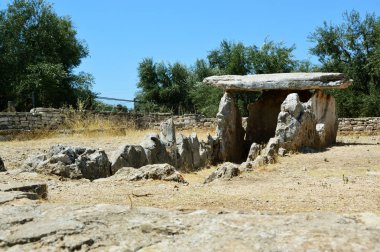 Dolmen della Chianca Bisceglie kasaba, Apulia, İtalya