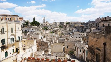Cityscape pitoresk eski şehir, Matera (Sassi di Matera) özellikleri antik tüf ile ev sahipliği yapmaktadır. Matera da Unesco Dünya Mirası ve Avrupa başkenti kültür 2019, İtalya. 