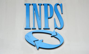 Milan, İtalya - 7 Eylül 2017: Milan INPS logo. INPS olarak da bilinen Istituto Nazionale della Previdenza Ulusal Enstitüsü sosyal güvenlik anlam Sociale
