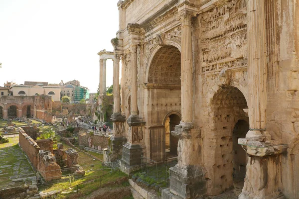 Arch of Septimius Severus ruins in Roman Forum, Rome, Italy. — Stock fotografie