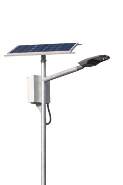 LED sokak lambaları beyaz arka plan üzerinde güneş pili ile göndermek