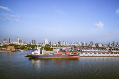 Havadan görünümü konteyner kargo gemisi, ithalat ve ihracat, iş lo