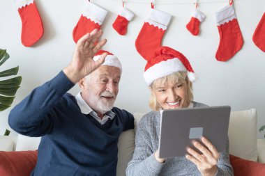 Yaşlı, beyaz, yaşlı bir adam ve kadın, konferansı... 