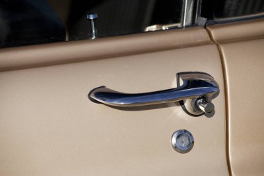 Varşova, Polonya, Mayıs 13: Oldtimer Ford Mustang 302 tarihinde Varşova otomatik 13 Mayıs 2017 adil Nostalji, Varşova, Polonya.