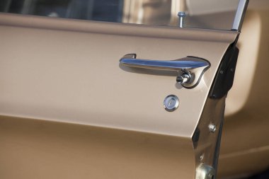 Varşova, Polonya, Mayıs 13: Oldtimer Ford Mustang 302 tarihinde Varşova otomatik 13 Mayıs 2017 adil Nostalji, Varşova, Polonya.