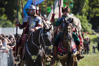 Kanatlı Hussars - askeri piknik üzerinde savaş inscenisation