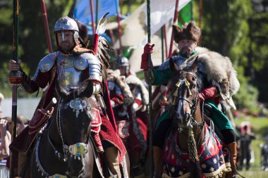 Kanatlı Hussars - askeri piknik üzerinde savaş inscenisation