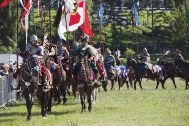 Kanatlı Hussars - askeri piknik üzerinde savaş inscenisation