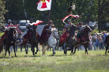 Kanatlı Hussars - askeri piknik üzerinde savaş inscenisation