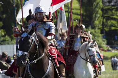 Kanatlı Hussars - askeri piknik üzerinde savaş inscenisation