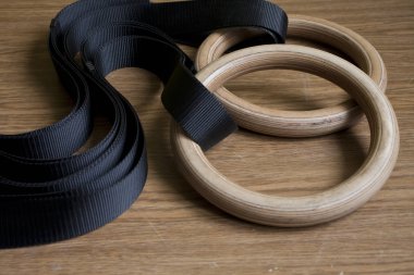 Kat - jimnastik halkaları üzerinde Spor donatımı