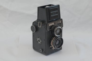 Orta format fotoğraf makinesi Lubitel 166b